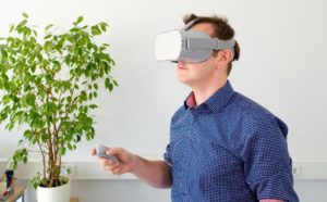 confinement et réalité virtuelle